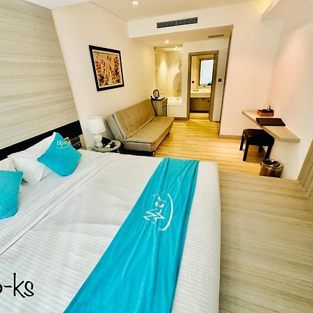 Hotel The Mcr Luxury Nha Trang Exterior foto