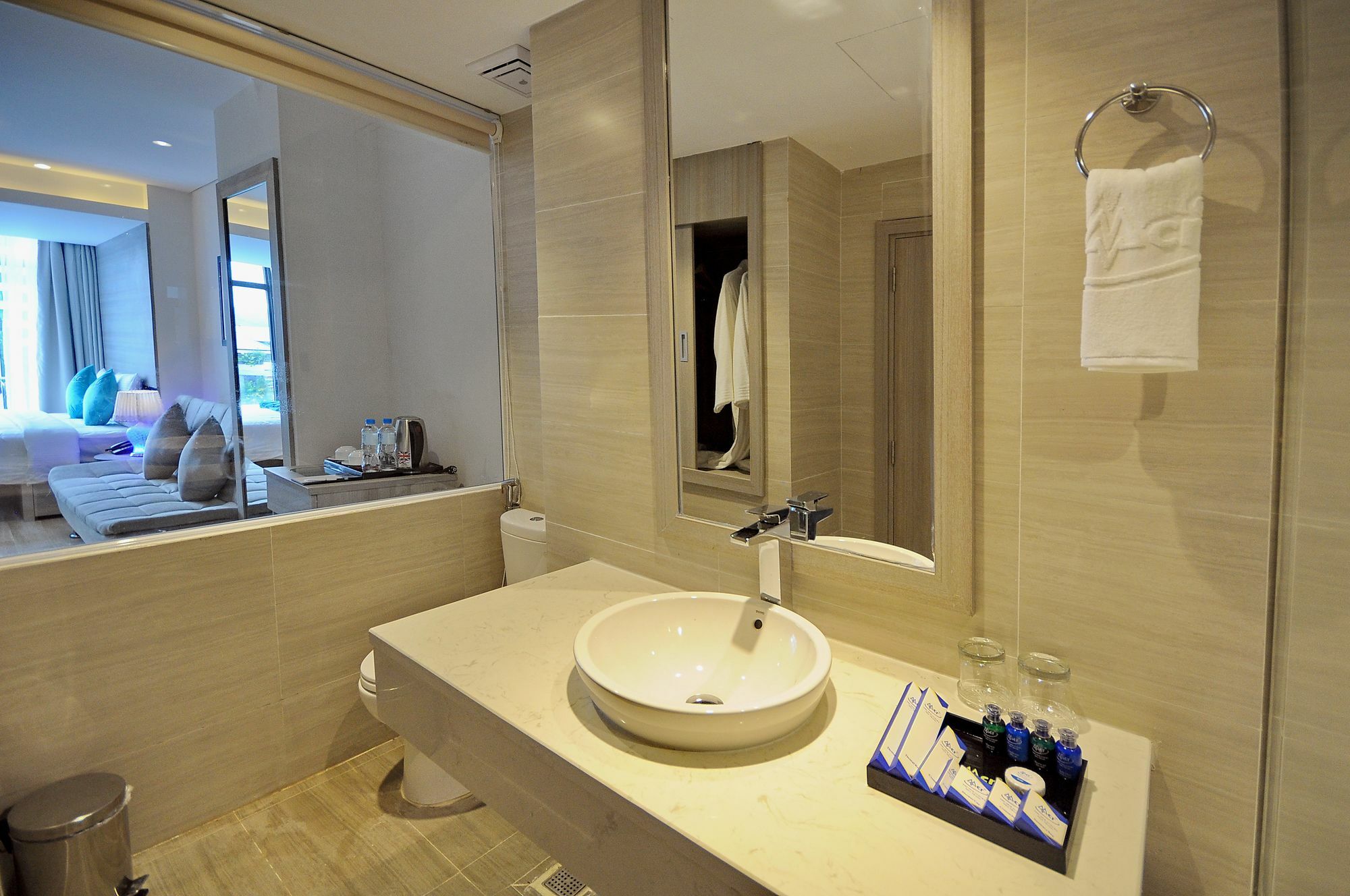 Hotel The Mcr Luxury Nha Trang Exterior foto